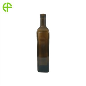 بطری بزرگ روغن زیتون